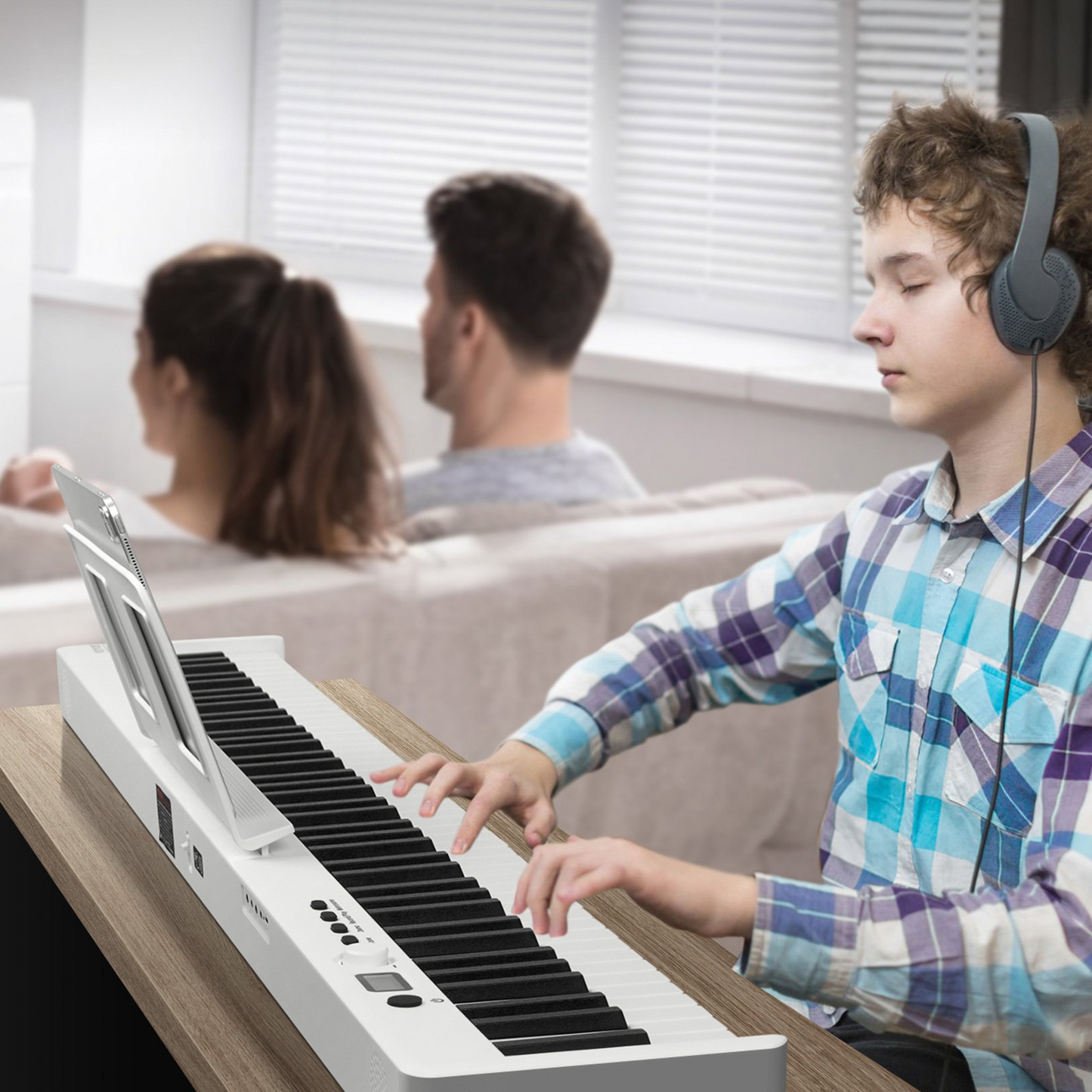 VEVOR 88 Key Folding Keyboard Piano - Portable & Foldable, Bluetooth MIDI, White - Ideal for Music Education & Practice