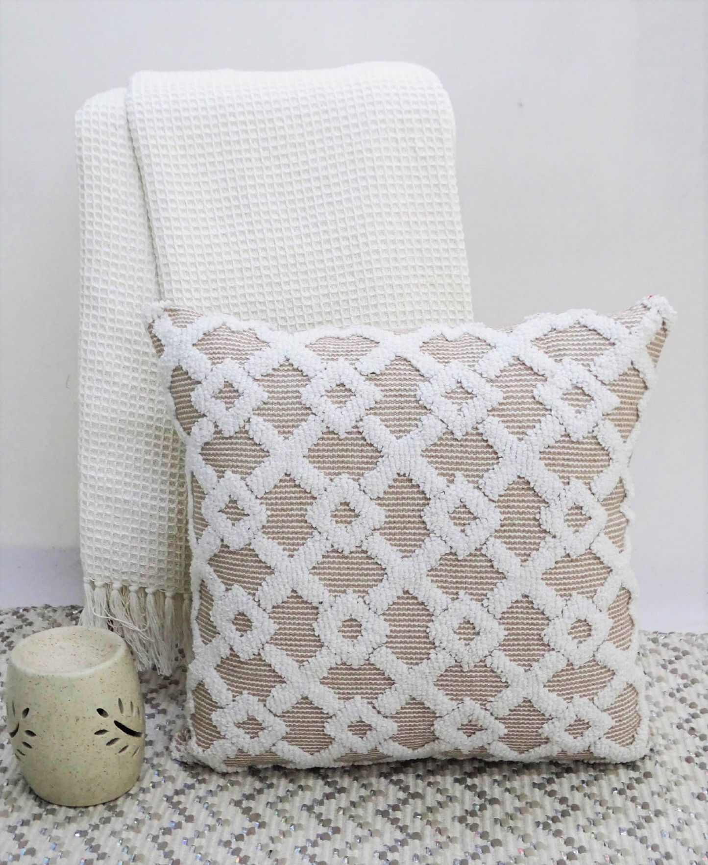 Elegant 20x20 Decorative Accent Throw Pillow - Elevate Home Decor with Sophistication & Comfort