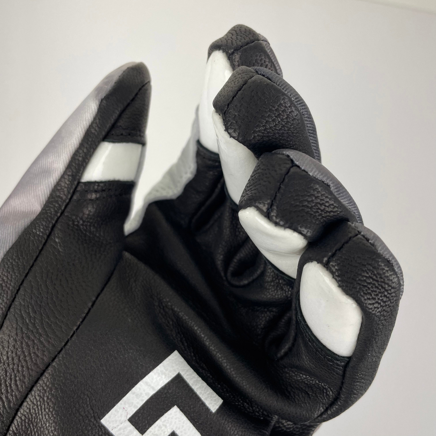 Park Glove_CLOSEOUT - Premium Leather Snowboard Gloves with Thinsulate Insulation