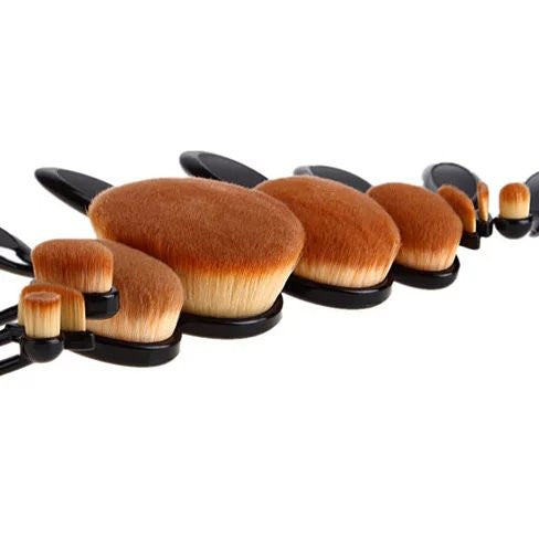 Get the Perfect Makeup Look with the Beauty Experts Set of 10 Oval Beauty Brushes