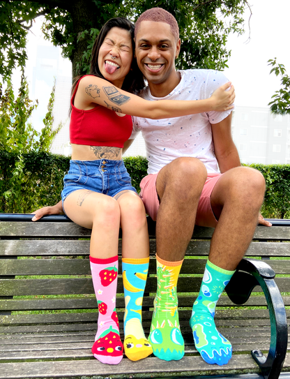 ADULT STRAWBERRY & BANANA SOCKS-2