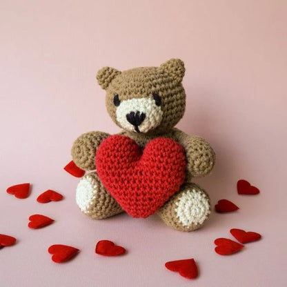 DIY Crochet Kit Teddy Bear With Heart Valentino PAK281-0